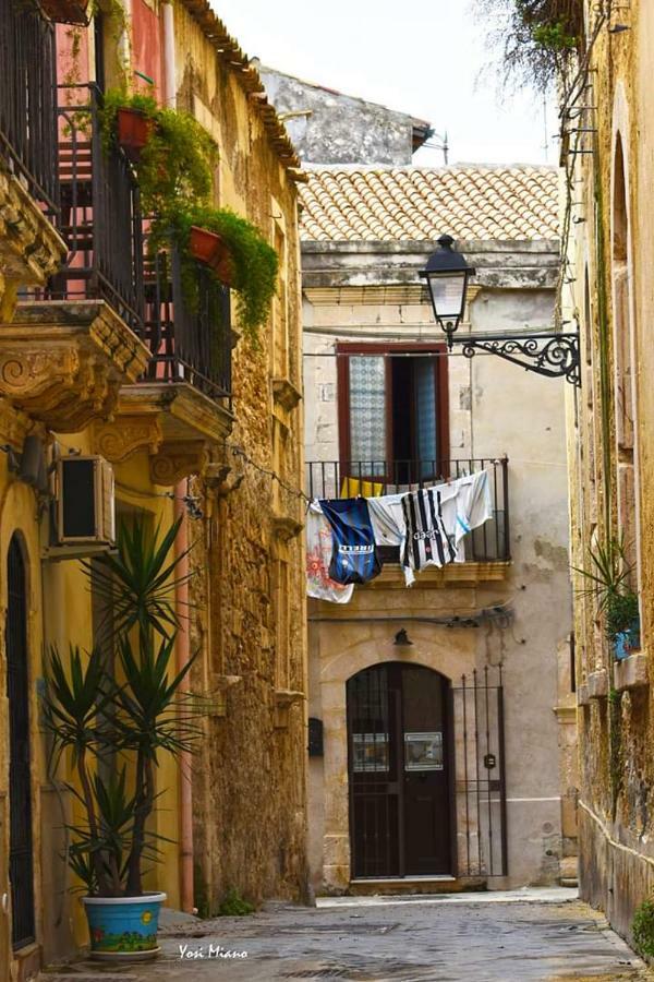 Lungomare Elio Vittorini Villa Syracuse ภายนอก รูปภาพ